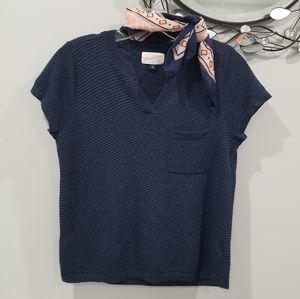 Universal Thread Crew neck Knit Short Sleeve Top.       2